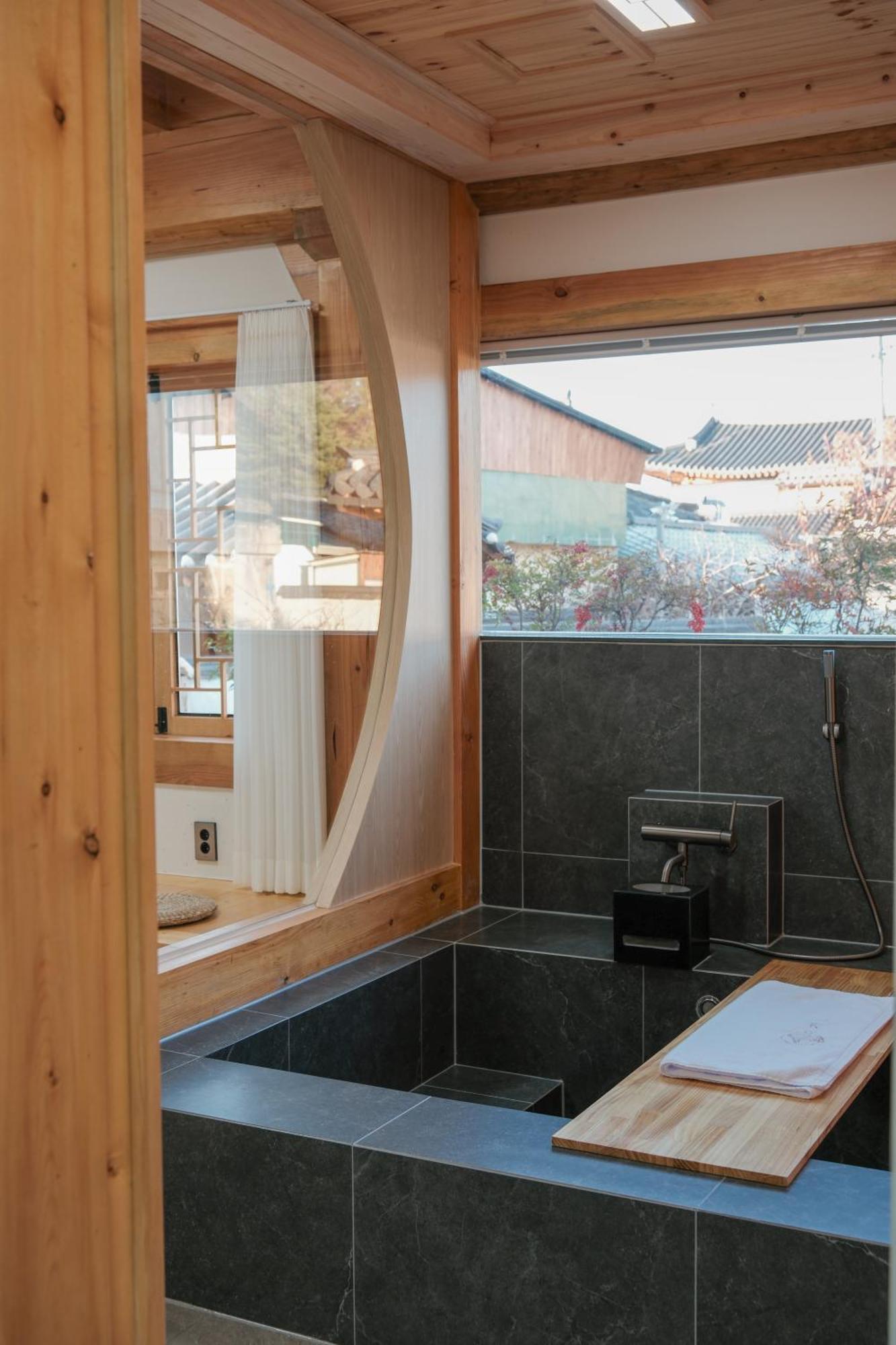 Hanok Stay Da-Ga-Gam Gyeongju Exterior photo
